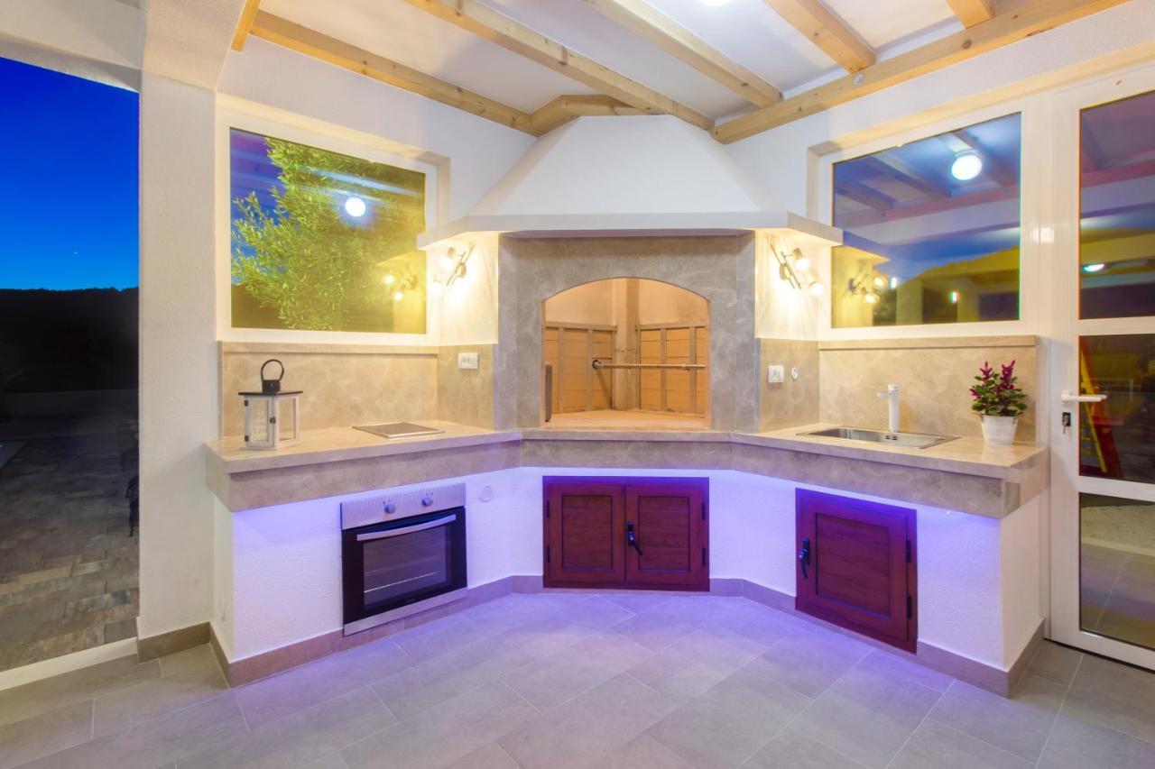Villa Antonia With Heated Pool Dograde Εξωτερικό φωτογραφία