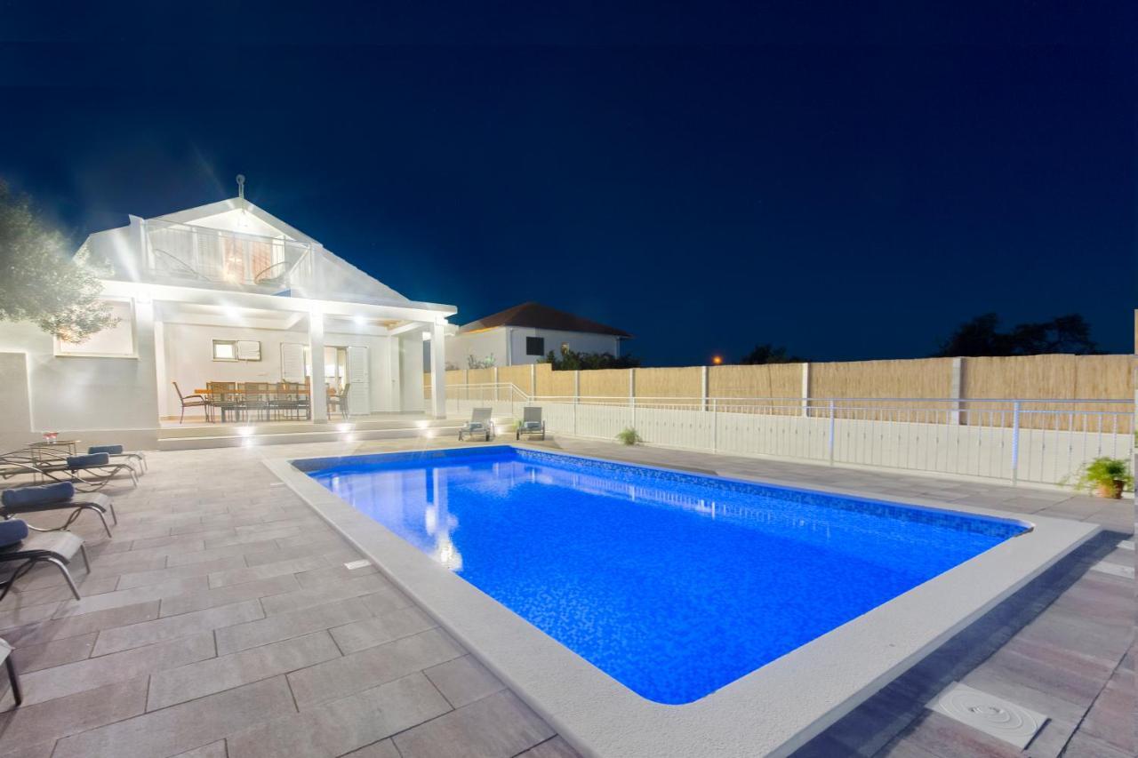Villa Antonia With Heated Pool Dograde Εξωτερικό φωτογραφία