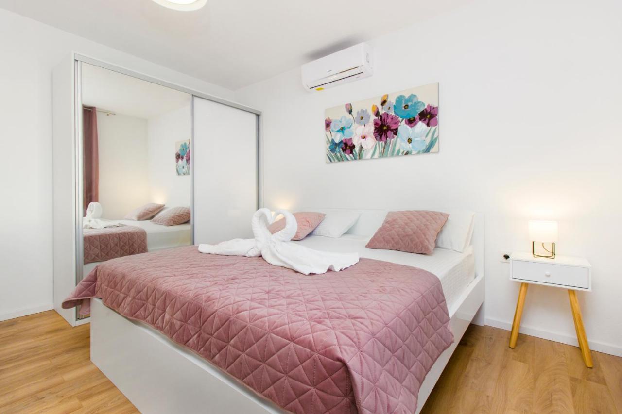 Villa Antonia With Heated Pool Dograde Εξωτερικό φωτογραφία